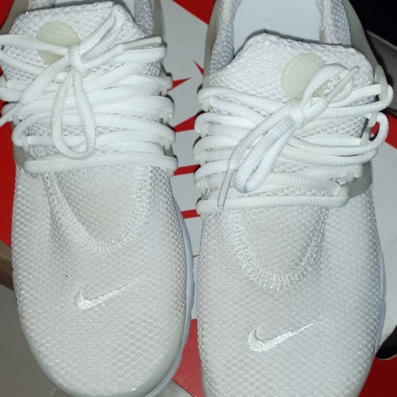 Shoes - Picture 1 of 4